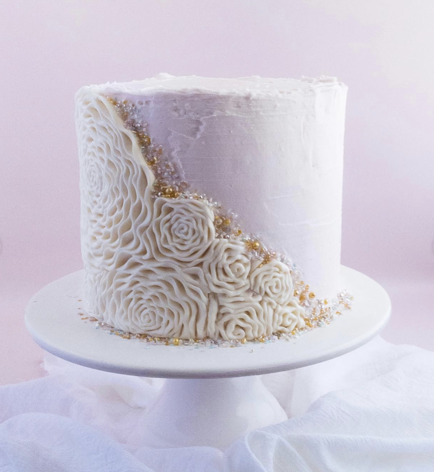 White cake for Valentine's Day